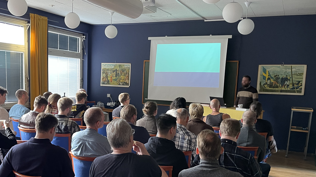 Konferensutrustning i Valtrets skola